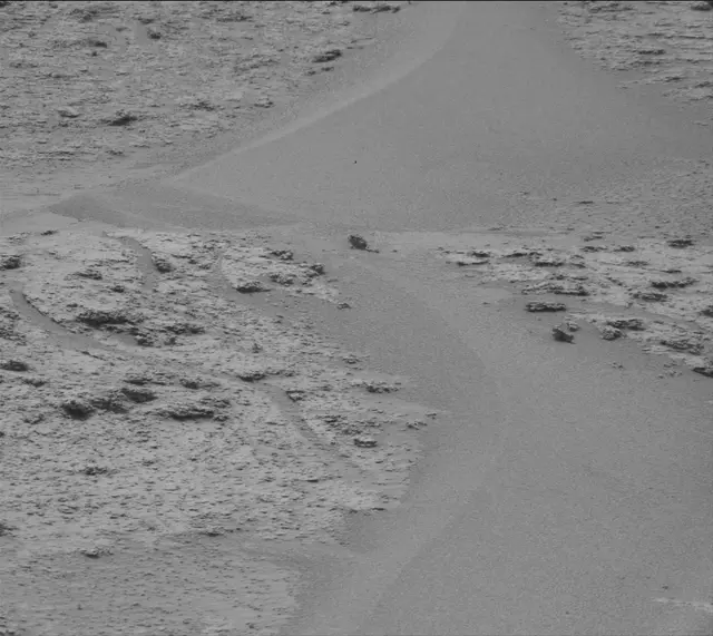 Sol 3635: Mast Camera (Mastcam)