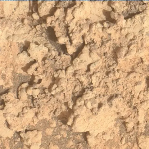 Sol 3635: Mars Hand Lens Imager (MAHLI)