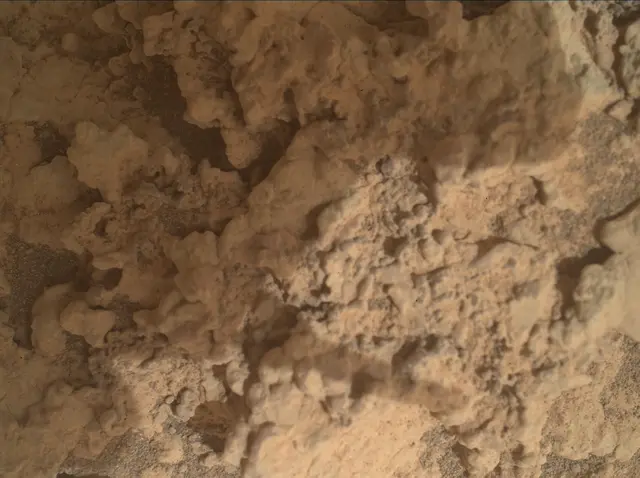 Sol 3635: Mars Hand Lens Imager (MAHLI)