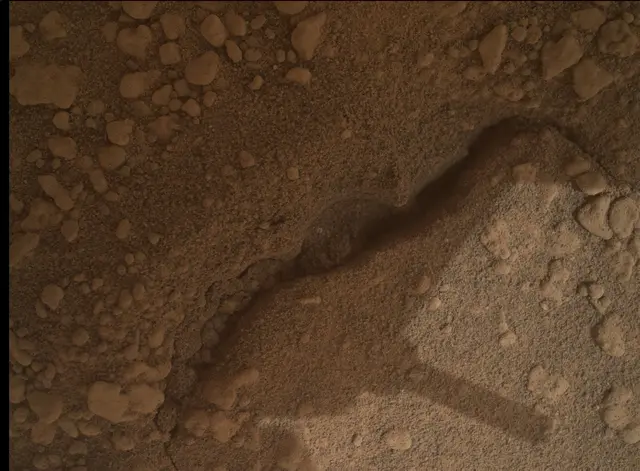 Sol 3635: Mars Hand Lens Imager (MAHLI)