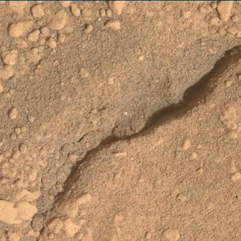 Sol 3635: Mars Hand Lens Imager (MAHLI)