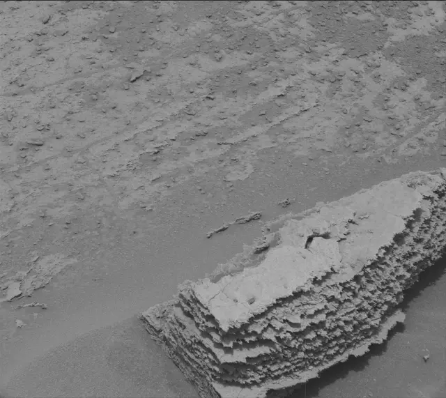 Sol 3637: Mast Camera (Mastcam)