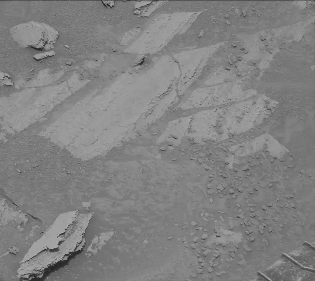 Sol 3637: Mast Camera (Mastcam)