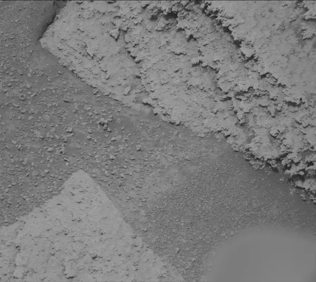 Sol 3637: Mast Camera (Mastcam)