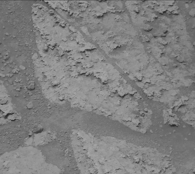 Sol 3637: Mast Camera (Mastcam)