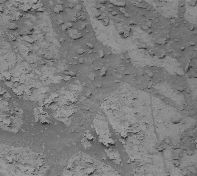 Sol 3637: Mast Camera (Mastcam)