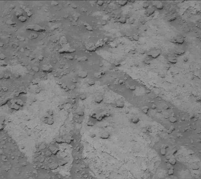 Sol 3637: Mast Camera (Mastcam)