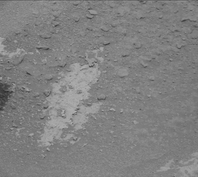 Sol 3637: Mast Camera (Mastcam)