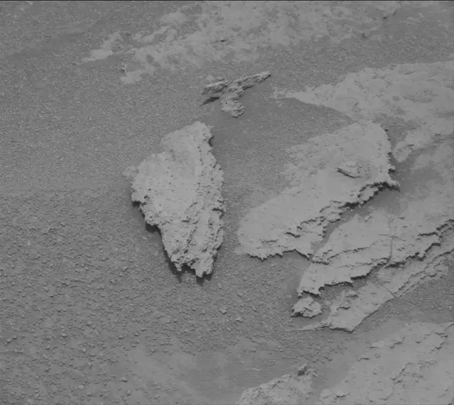 Sol 3637: Mast Camera (Mastcam)