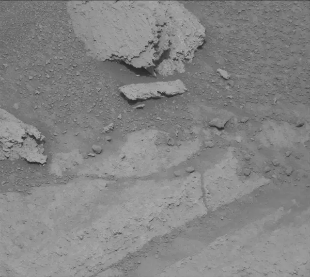 Sol 3637: Mast Camera (Mastcam)