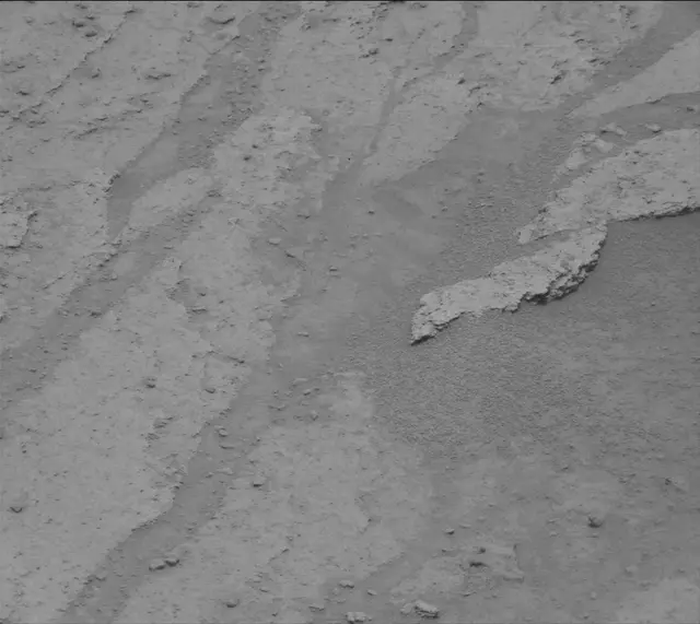 Sol 3637: Mast Camera (Mastcam)