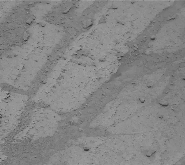 Sol 3637: Mast Camera (Mastcam)
