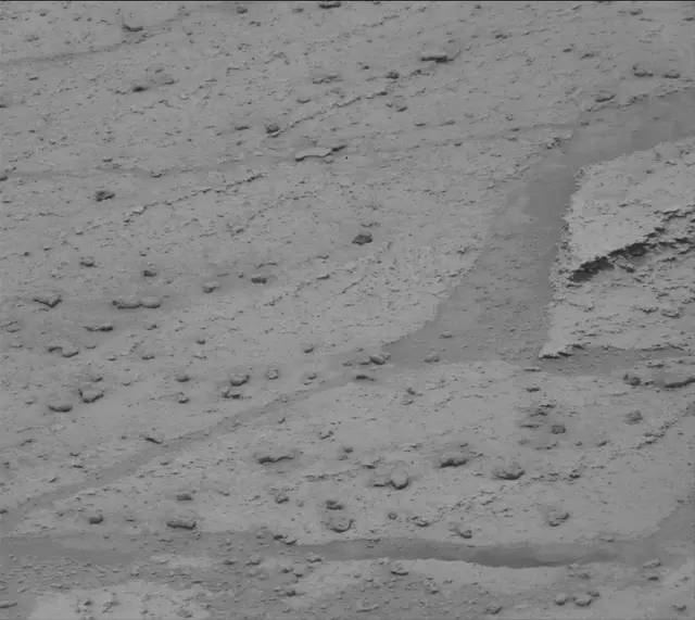 Sol 3637: Mast Camera (Mastcam)