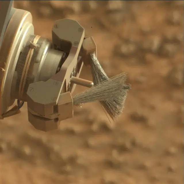 Sol 3637: Mast Camera (Mastcam)