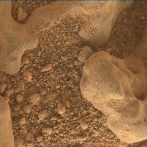 Sol 3637: Mars Hand Lens Imager (MAHLI)