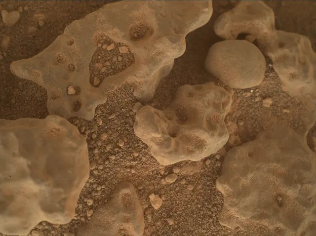 Sol 3637: Mars Hand Lens Imager (MAHLI)