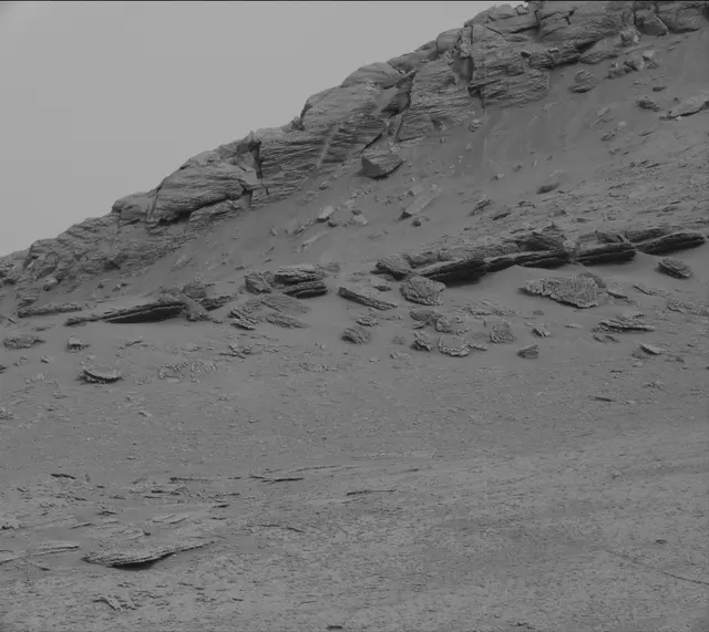 Sol 3638: Mast Camera (Mastcam)