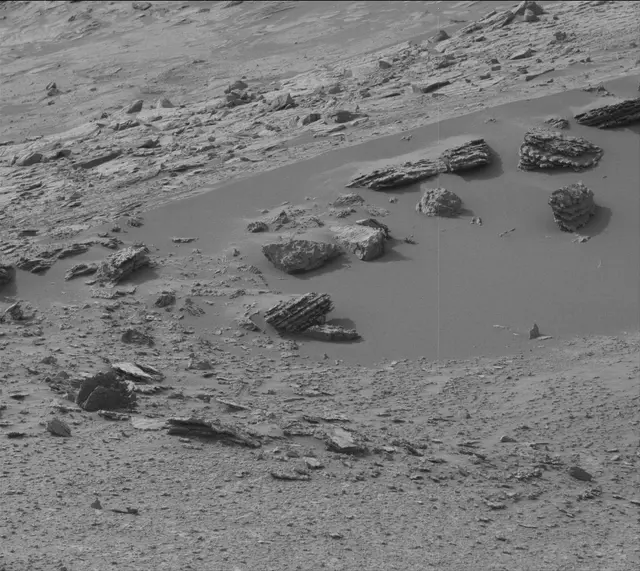 Sol 3638: Mast Camera (Mastcam)