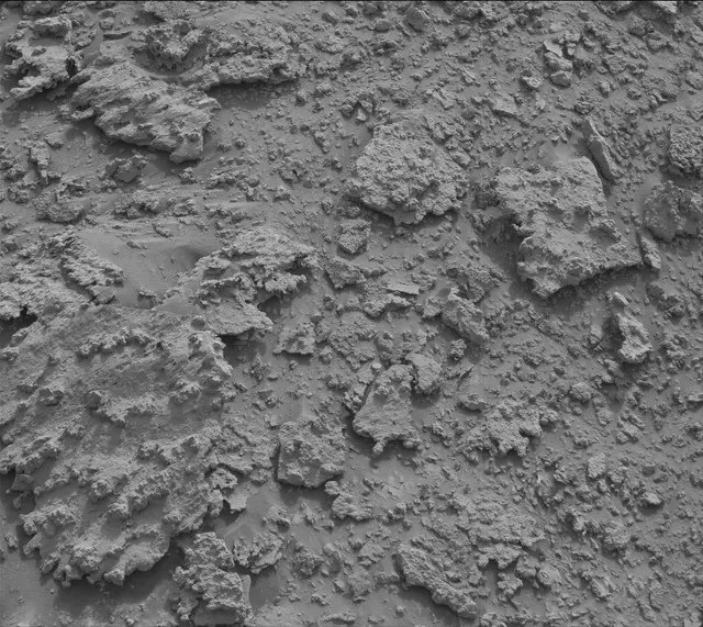 Sol 3638: Mast Camera (Mastcam)