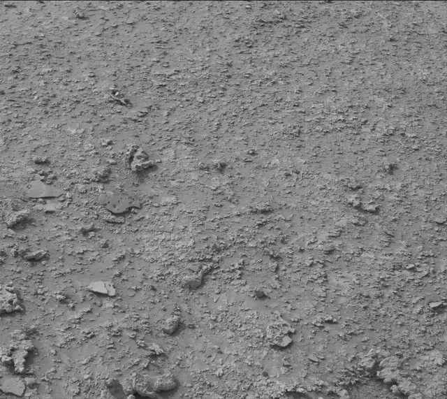 Sol 3638: Mast Camera (Mastcam)