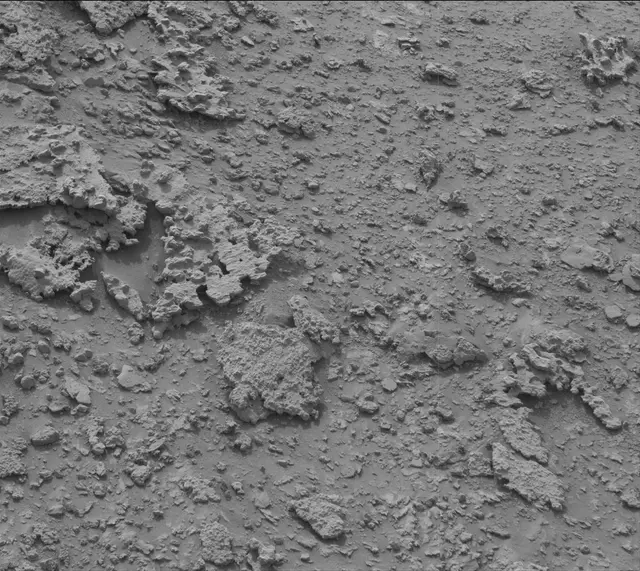 Sol 3638: Mast Camera (Mastcam)