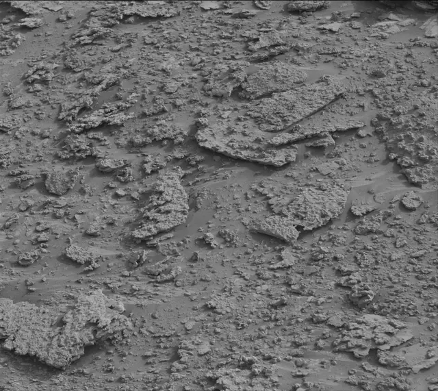 Sol 3638: Mast Camera (Mastcam)
