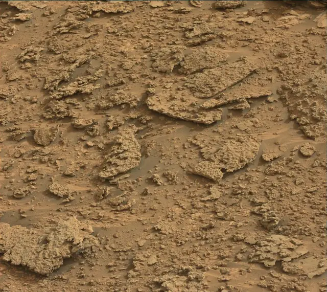Sol 3638: Mast Camera (Mastcam)