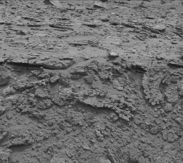 Sol 3638: Mast Camera (Mastcam)