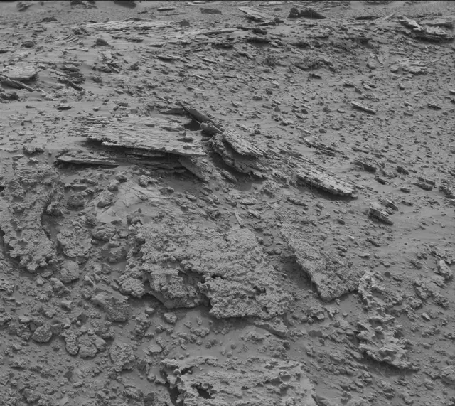 Sol 3638: Mast Camera (Mastcam)