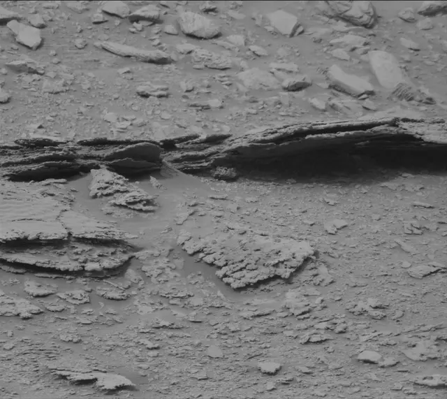 Sol 3638: Mast Camera (Mastcam)