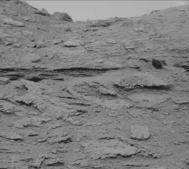 Sol 3638: Mast Camera (Mastcam)