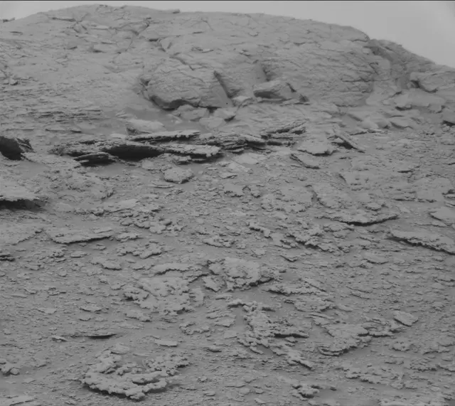 Sol 3638: Mast Camera (Mastcam)