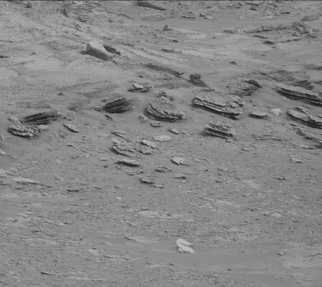 Sol 3638: Mast Camera (Mastcam)