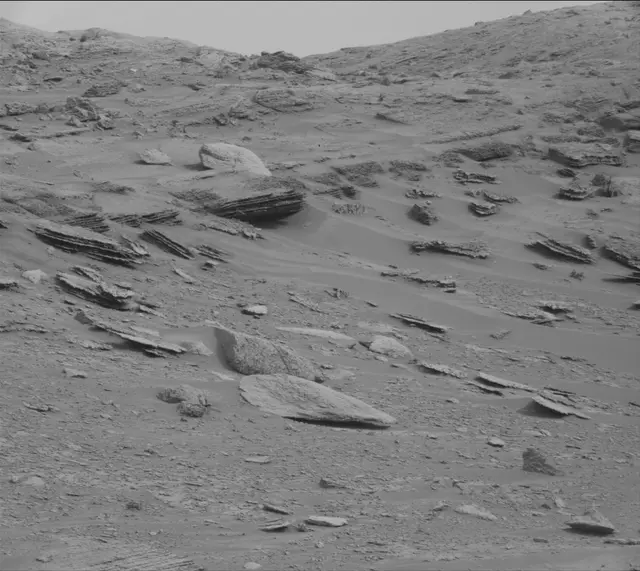Sol 3638: Mast Camera (Mastcam)