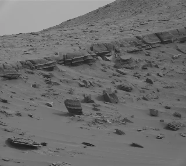 Sol 3638: Mast Camera (Mastcam)