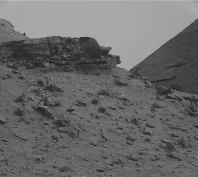 Sol 3638: Mast Camera (Mastcam)