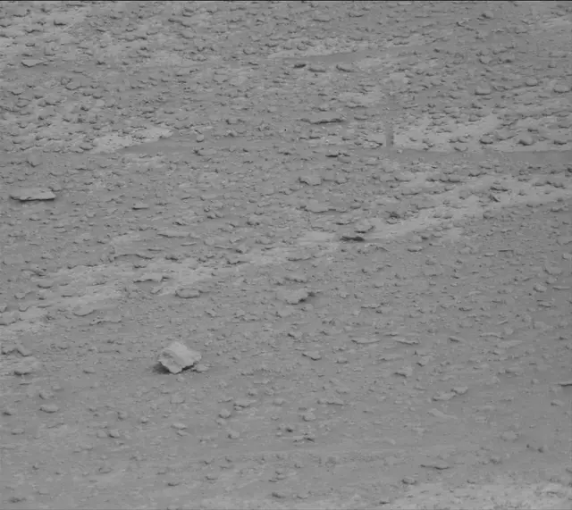 Sol 3638: Mast Camera (Mastcam)