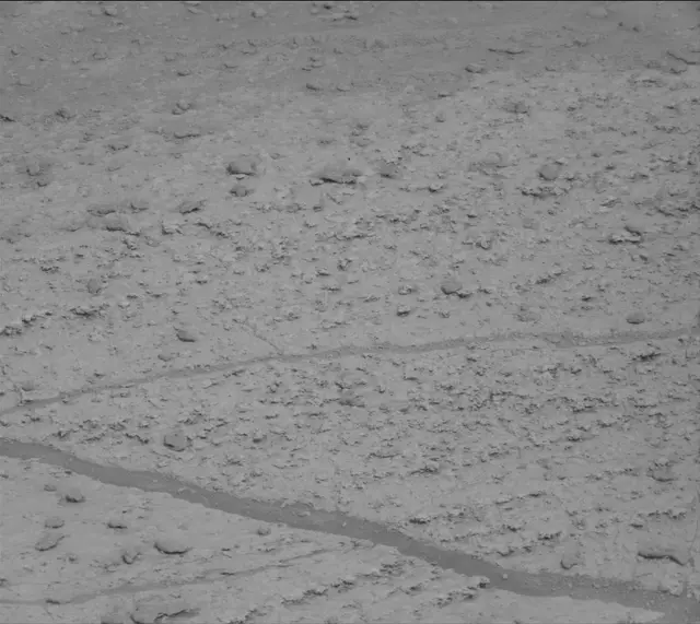 Sol 3638: Mast Camera (Mastcam)