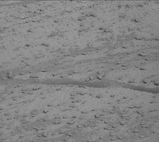 Sol 3638: Mast Camera (Mastcam)