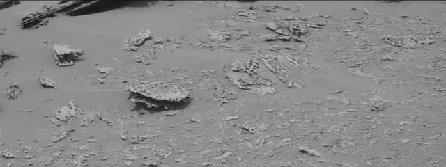 Sol 3639: Mast Camera (Mastcam)