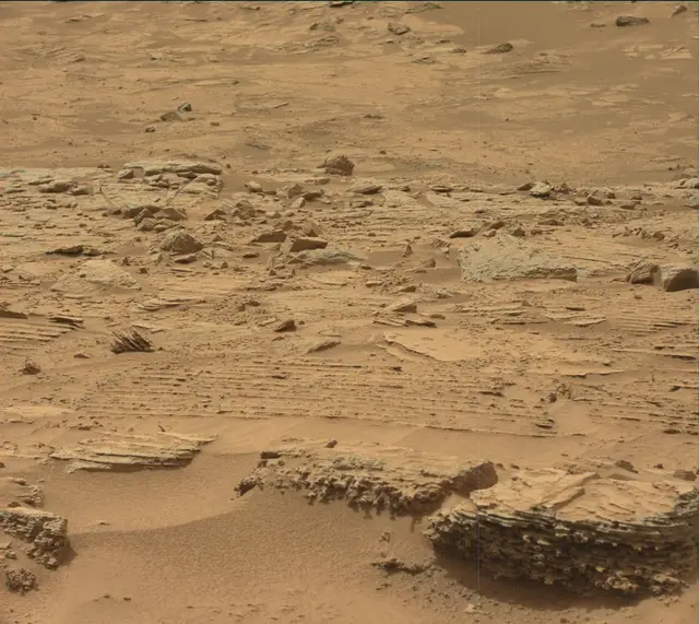Sol 3639: Mast Camera (Mastcam)