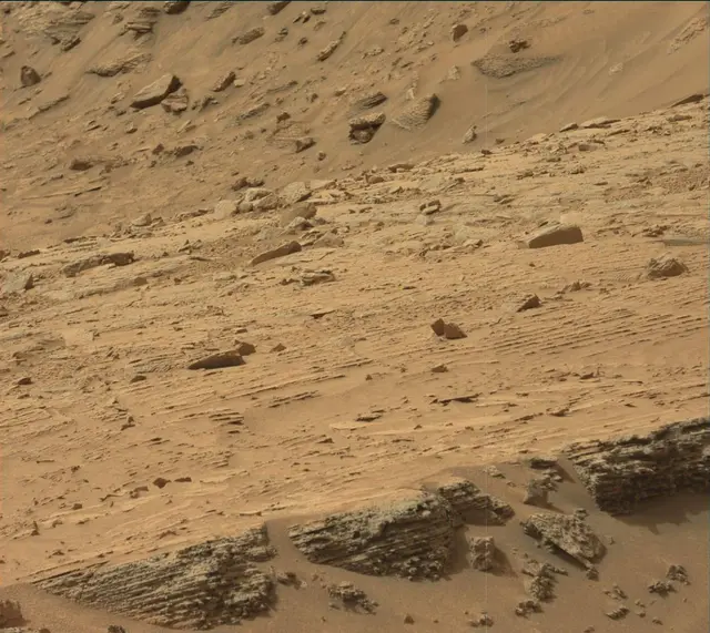 Sol 3639: Mast Camera (Mastcam)
