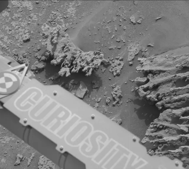 Sol 3639: Mast Camera (Mastcam)