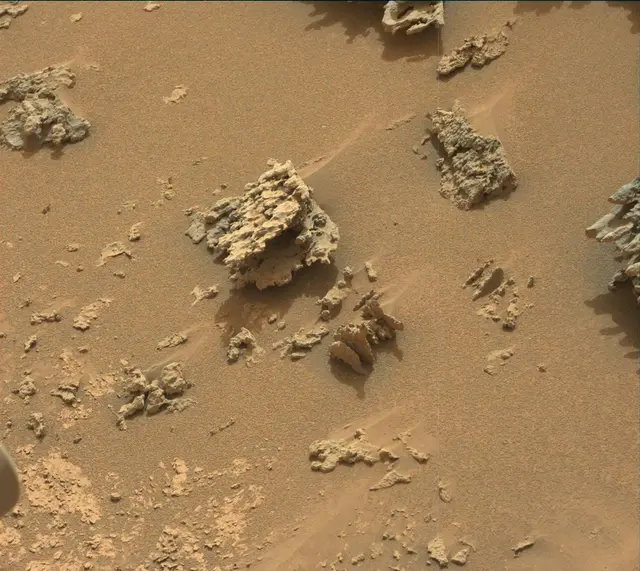 Sol 3639: Mast Camera (Mastcam)