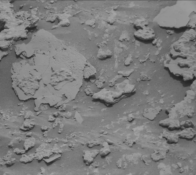 Sol 3639: Mast Camera (Mastcam)