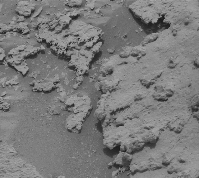 Sol 3639: Mast Camera (Mastcam)