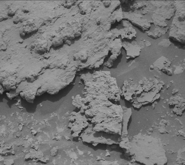 Sol 3639: Mast Camera (Mastcam)