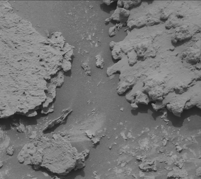 Sol 3639: Mast Camera (Mastcam)