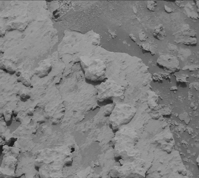 Sol 3639: Mast Camera (Mastcam)