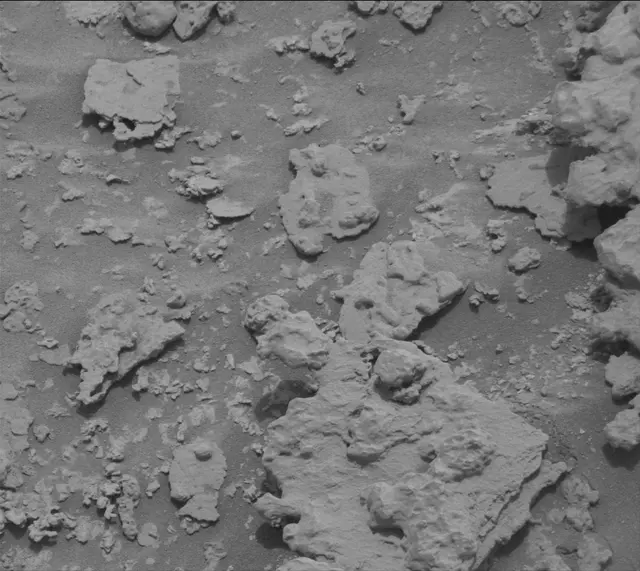 Sol 3639: Mast Camera (Mastcam)